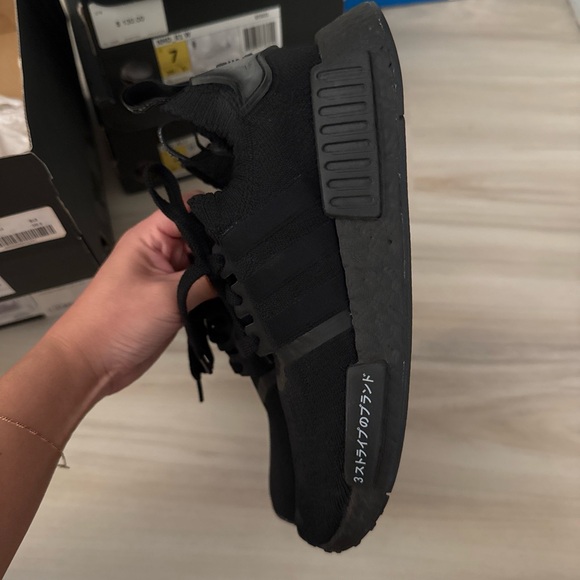 Adidas NMD R1 - Picture 3 of 6